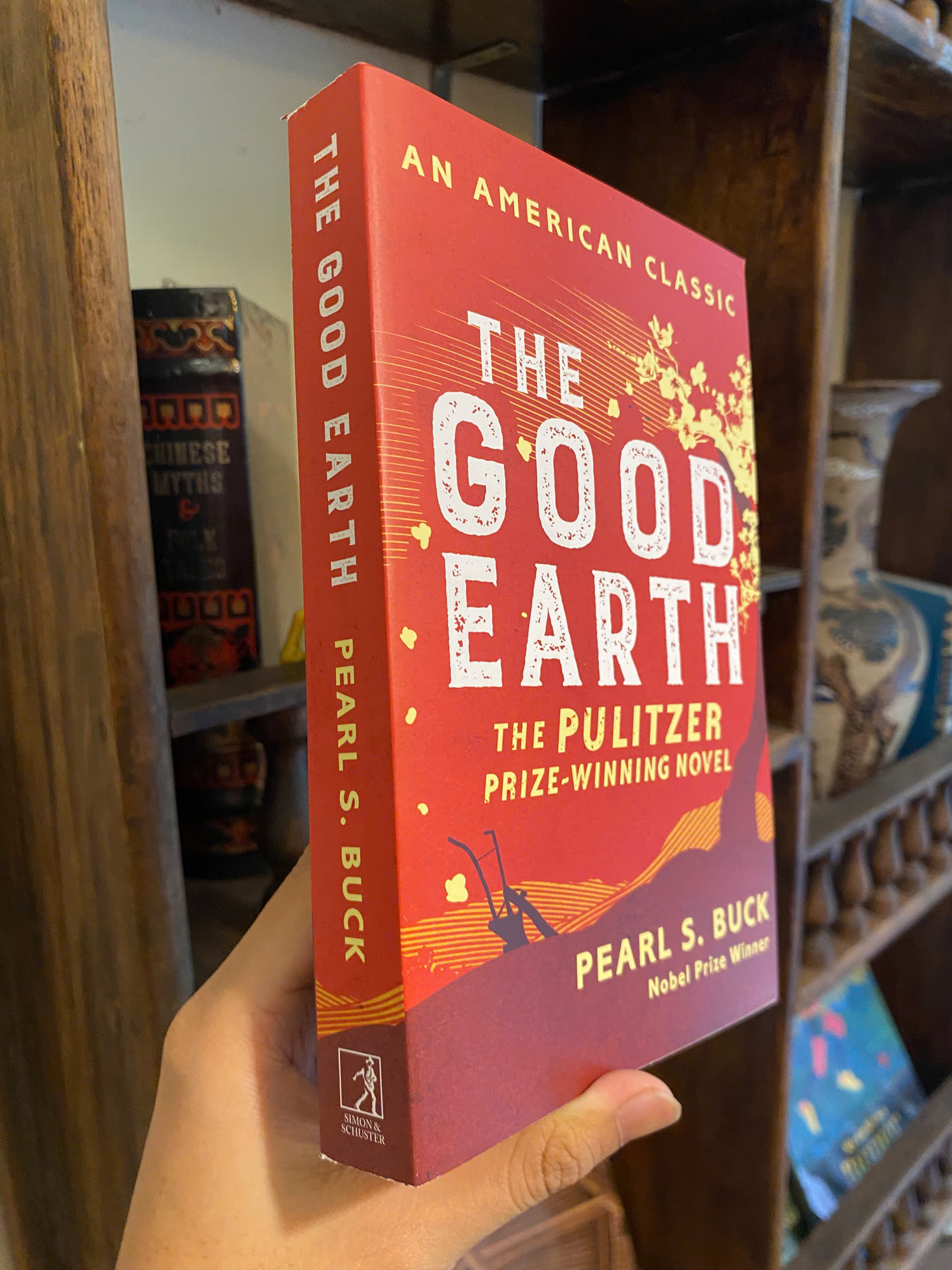 Sách - The Good Earth: An American Classic by Pearl S. Buck | Pulitzer Prize Winning Novel