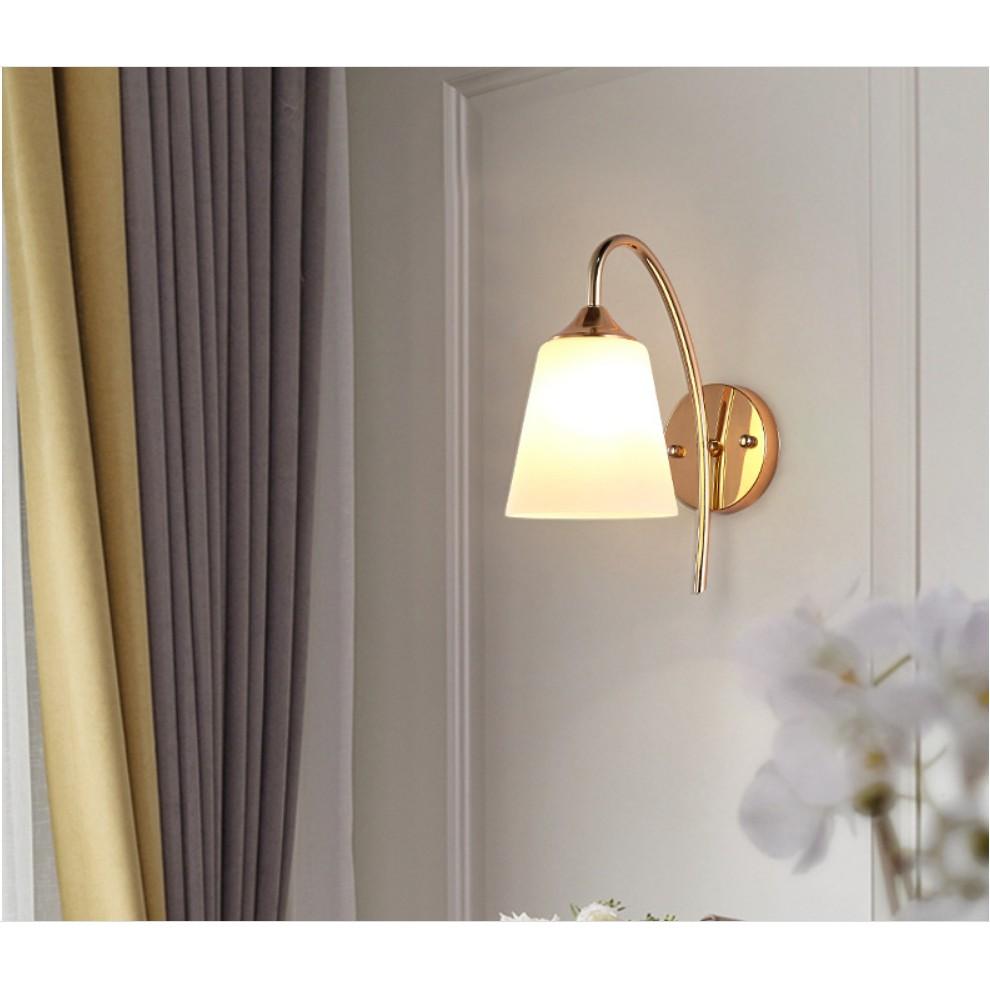 Đèn LED gắn tường ánh sáng vàng trang trí phòng khách, phòng ngủ, cầu thang phong cách hiện đại