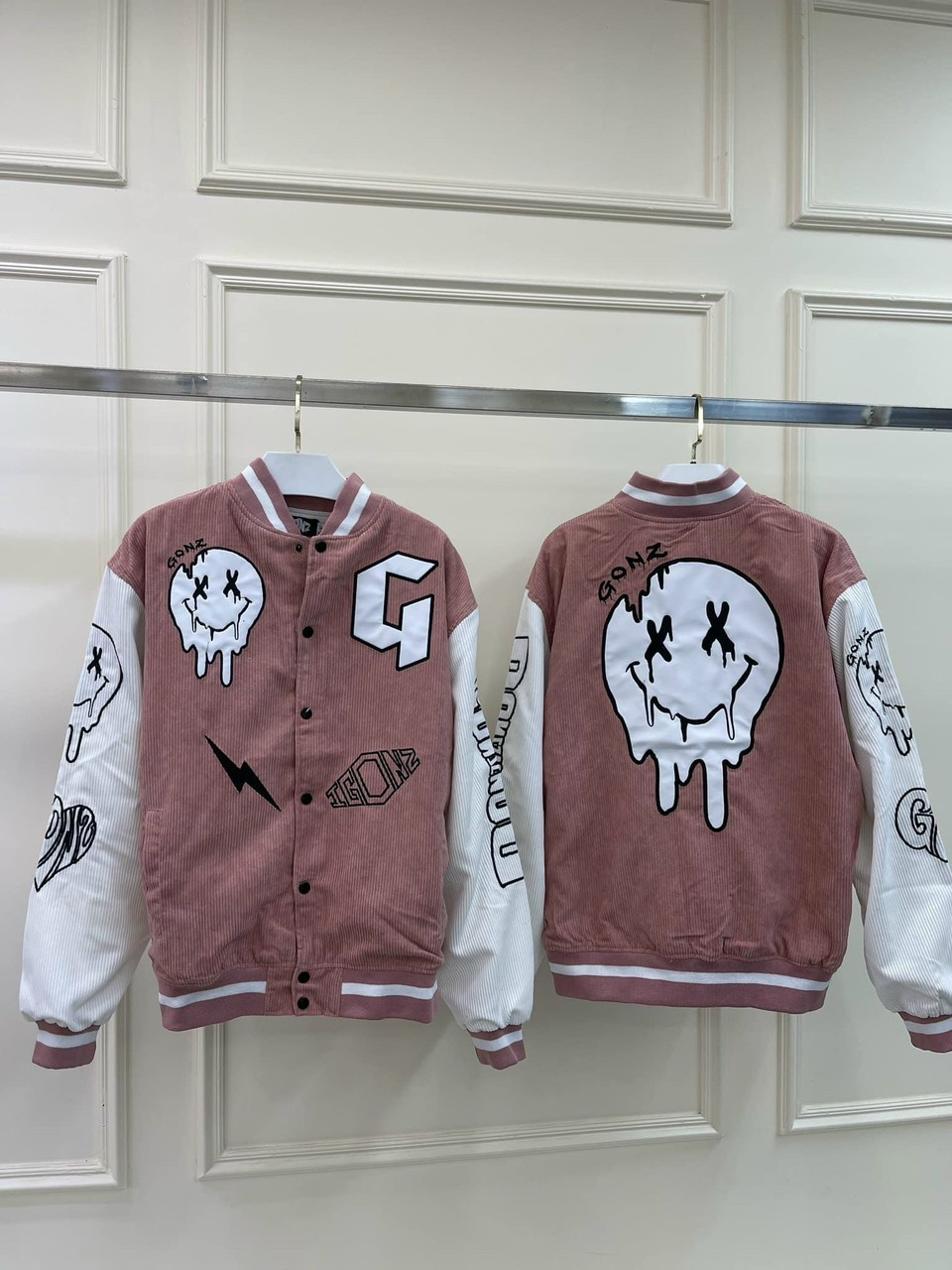 Áo Khoác Bomber Nhung Gân Unisex Mặt Cười Chữ G Nam nữ Thu Đông- Nhung 2000 Kiểu Rộng Ulzzang Couple Jackets Rẻ Đẹp