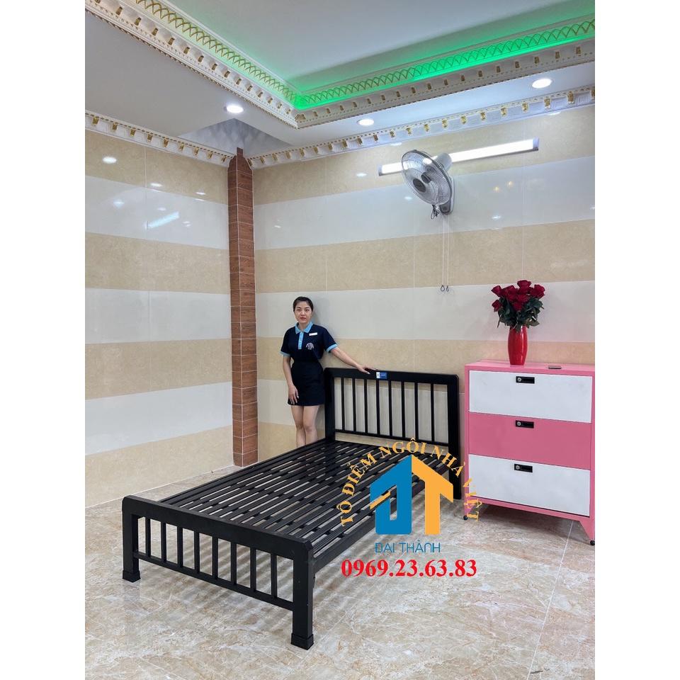Giường sắt mỹ nghệ Đại Thành cao cấp