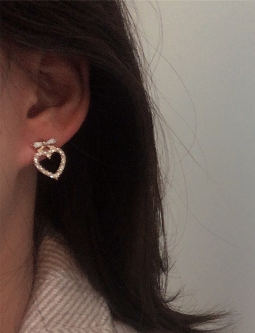 Bông tai ngọc trai trái tim đính đá