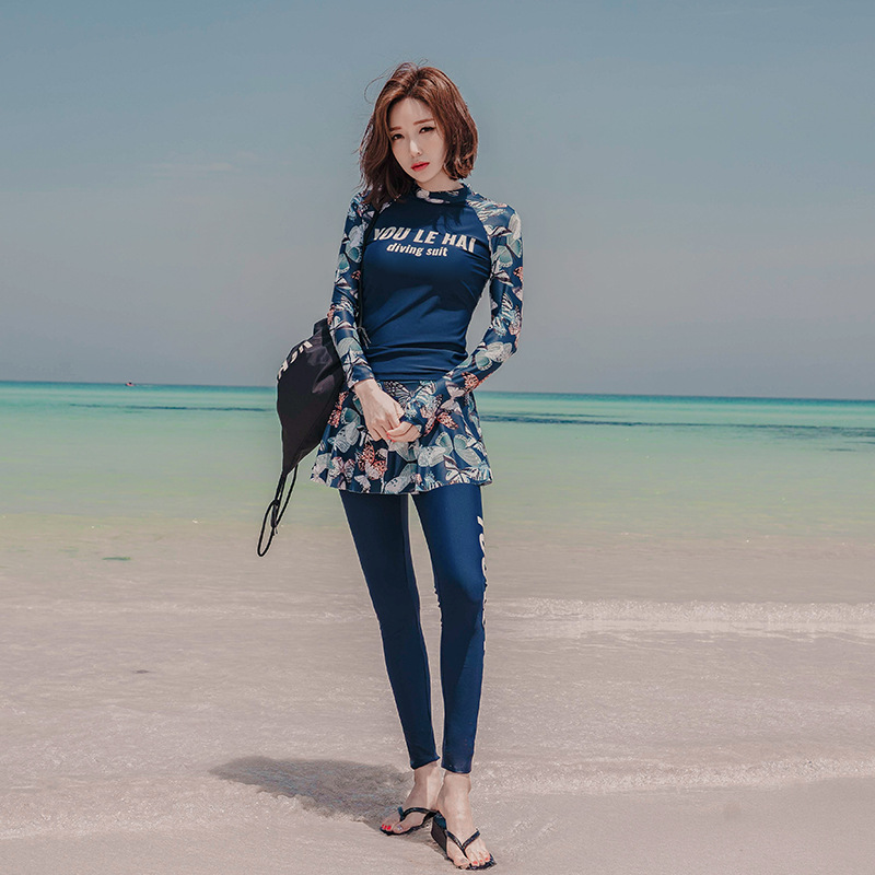 Đồ bơi nữ, set 3 món tay dài quần dài, chất vải mềm mại kiểu dáng trẻ trung, hiện đại có size từ 40kg đến 60kg