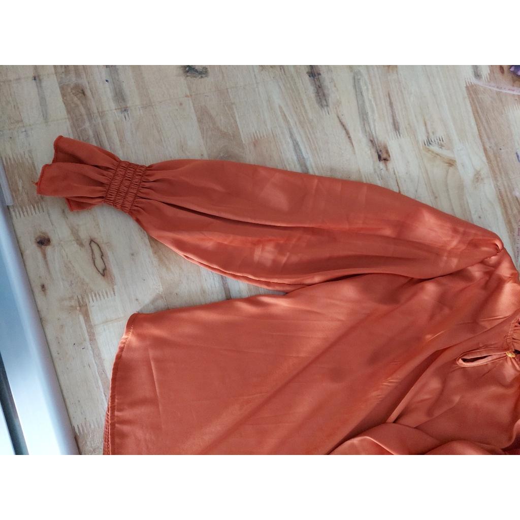 Áo Sơ Mi Nữ công sở thời trang SURI lụa satin màu cam nhún cổ,nhún tay mềm mịn mát không nhăn.
