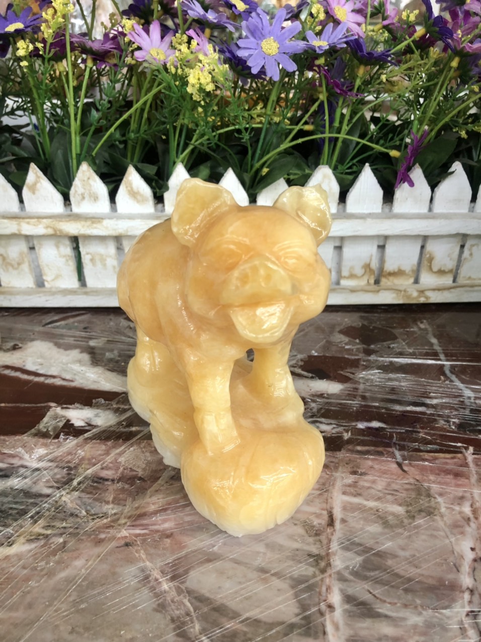 Tượng con Heo giáp tuổi hợi phong thủy đá ngọc hoàng long đặt bàn làm việc - Dài 12 cm