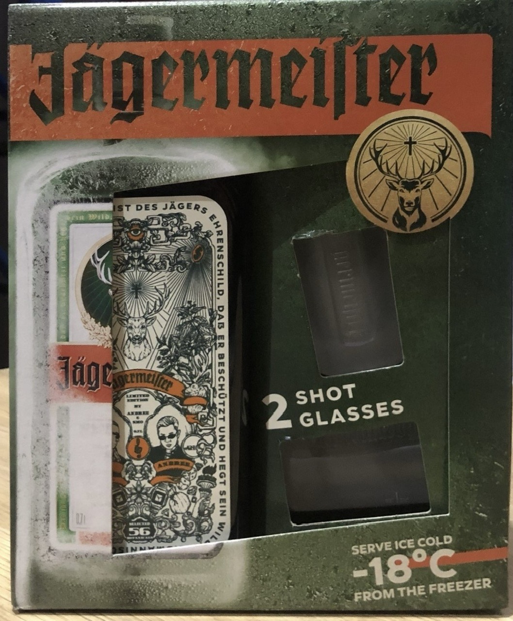 Rượu mùi Jagermeister phiên bản Limited 2024 35% 700ml - tặng ly shot