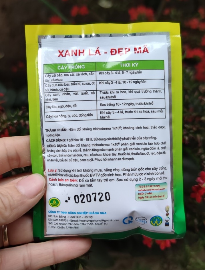 Chế phẩm nấm đối kháng Tribas 25gr giúp ngăn ngừa các hiện tượng thối rễ, vàng lá, chết cây con