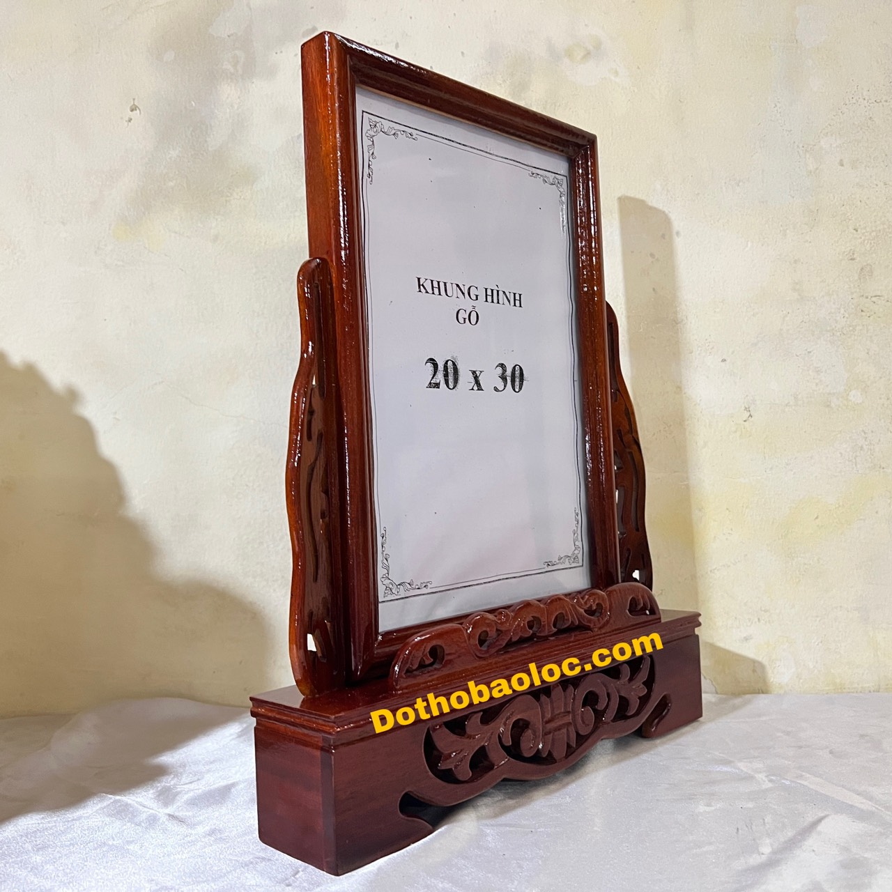 Khung ảnh, khung hình gia tiên gỗ tràm bông vàng 100% để vừa hình 20cmx30cm