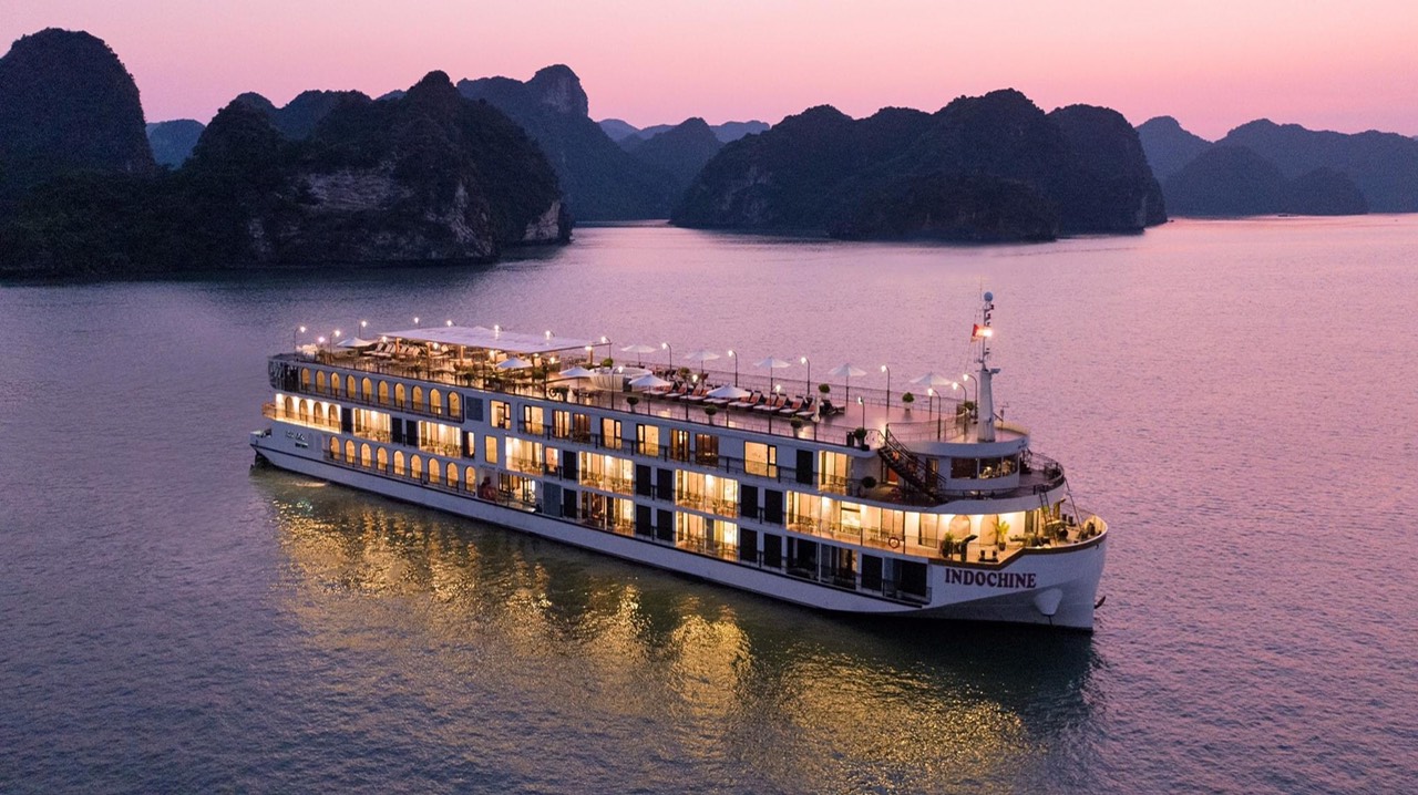 Du Thuyền Indochine Cruise 5* Hạ Long 2N1Đ, Khởi Hành Hàng Ngày