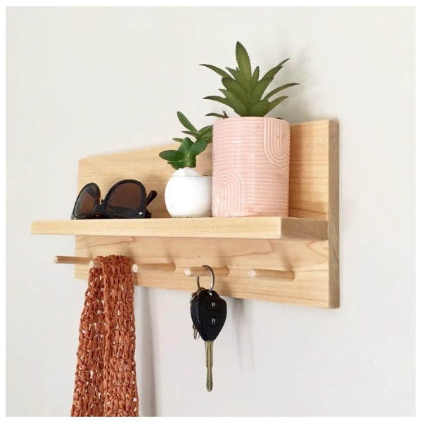Kệ gỗ treo tường gỗ thông tự nhiên treo quần áo kích thước 60x15x10 cm