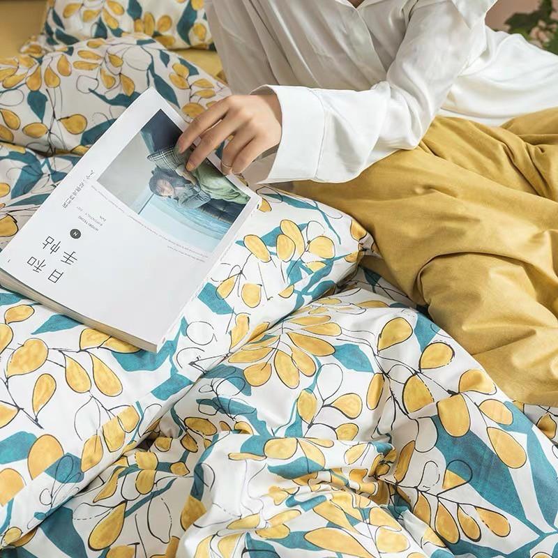 Bộ chăn ga gối Hàn Quốc hoa dây vàng bo chun đủ kích thước.