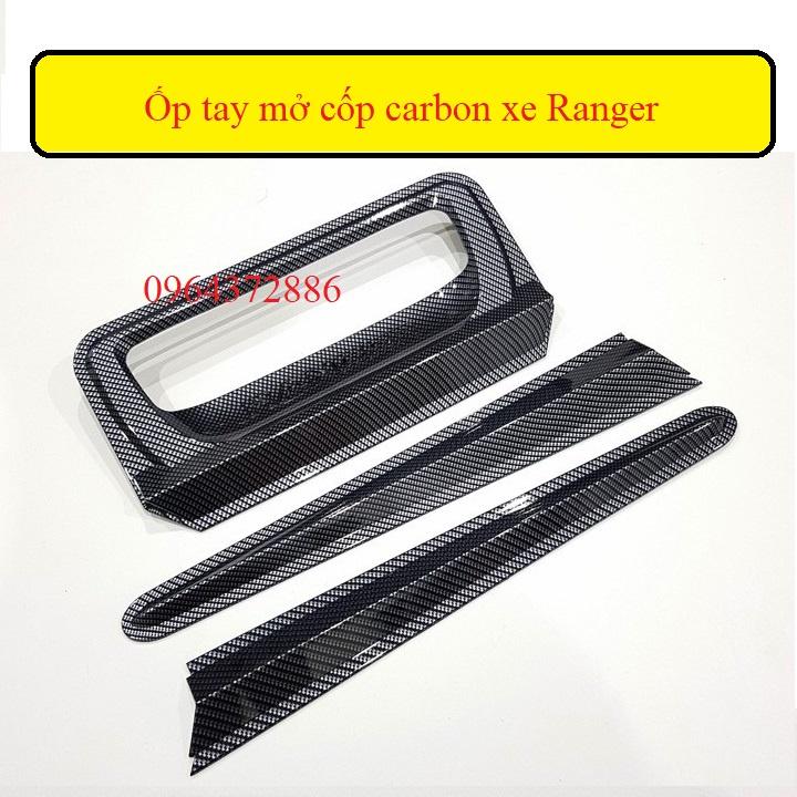 Ốp tay mở cốp sau carbonxe Ford Ranger vân cacbon cao cấp, dùng chung cho các đời xe