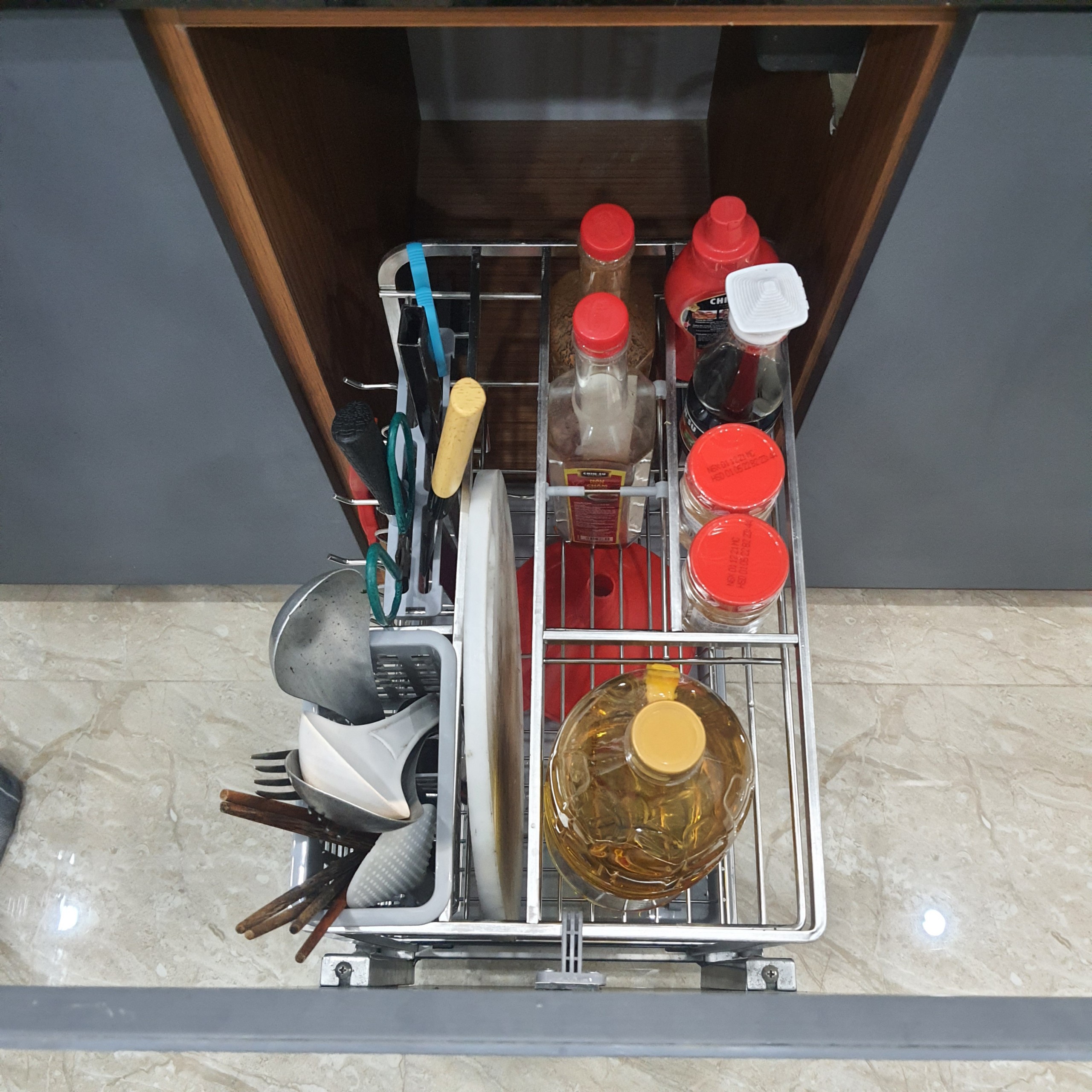Kệ Đựng Chai Lọ, Gia Vị, Dao Thớt Tủ Bếp INOX 304 - Ray Âm Giảm Chấn - Có Thợ Lắp