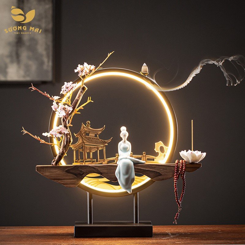 Tháp trầm hoa đào hồ vương đình