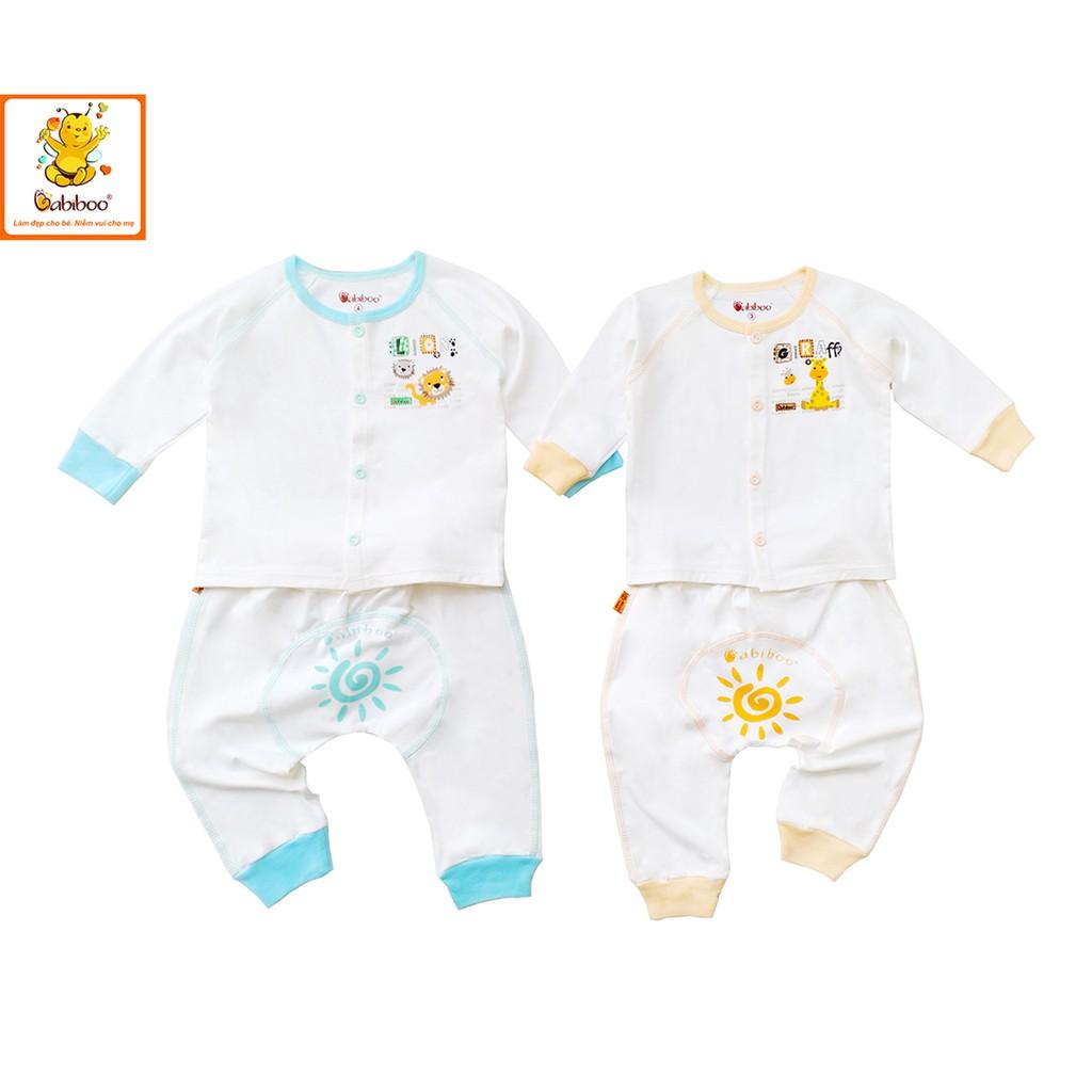 Bộ quần áo sơ sinh cài giữa in hình tay dài BABIBOO - BKT01