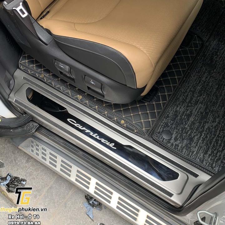 Bộ Ốp bậc cửa, Nẹp bước chân Kia Carnival – Mẫu INOX