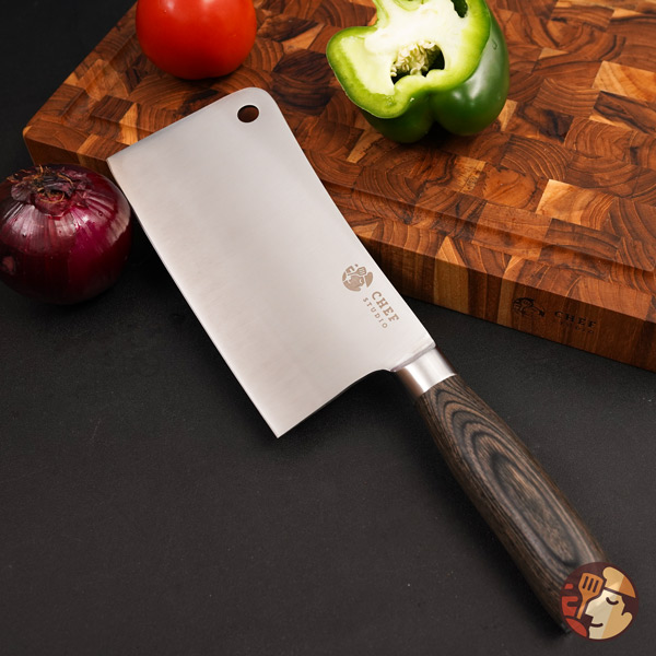 Dao chặt chuyên dụng Chef Studio độ dài 17.6cm, sản xuất theo công nghệ Nhật Bản dùng để cắt thái băm chặt thực phẩm