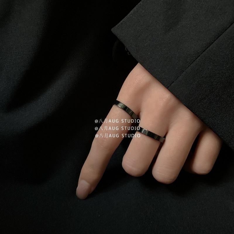 Nhẫn Trơn Thời Trang Less Ring Basic Unisex Nam Nữ Màu Đen Cá Tính Chất Liệu Inox Không Gỉ - Less Ring - Camcamvintage