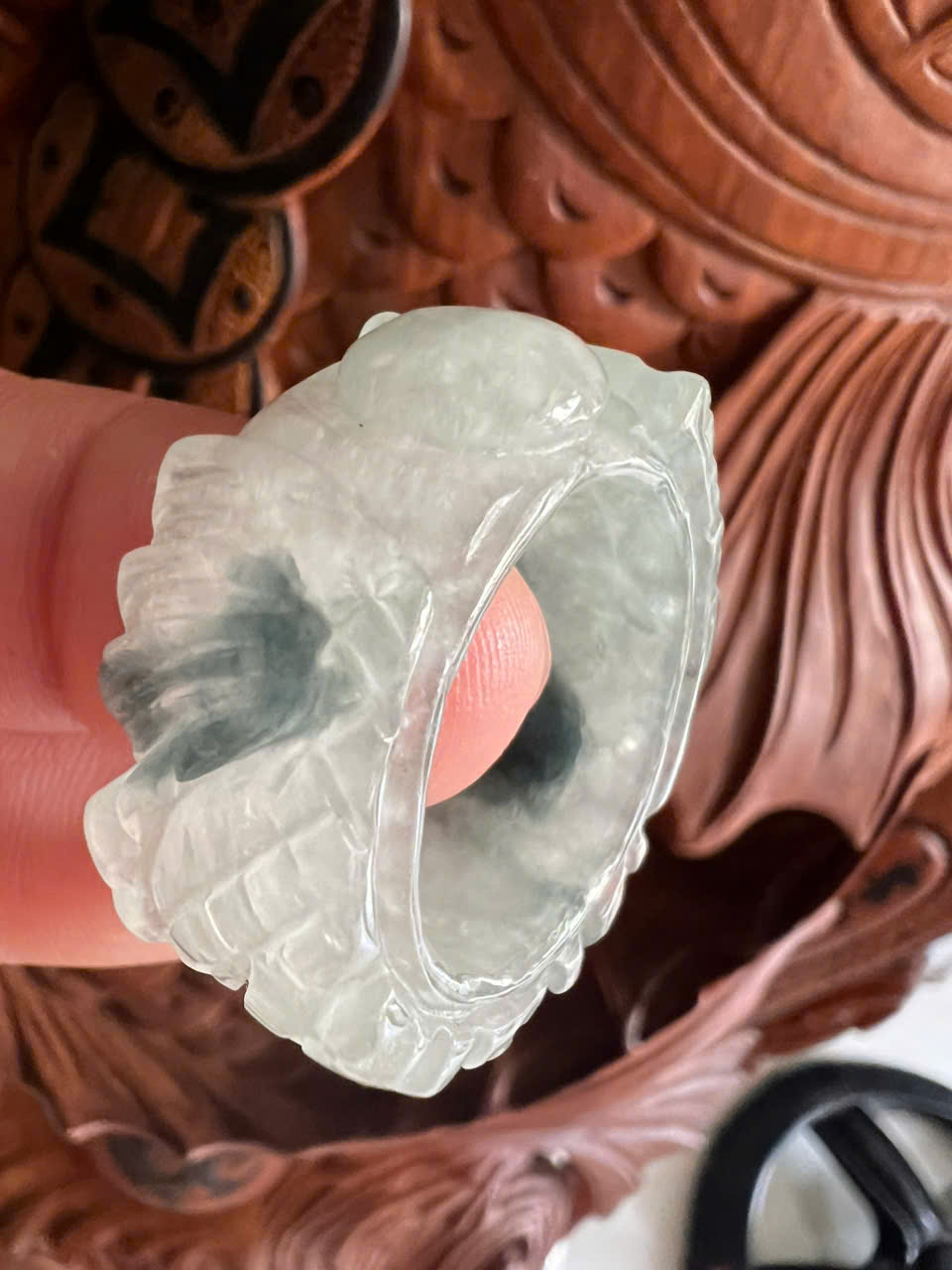 Nhẫn Rồng Nam Ni 21mm Cao 13mm Dầy 6mm Đá Cẩm Thạch màu Xanh nhẹ bóng trắng xíu xanh đen đẹp ạ