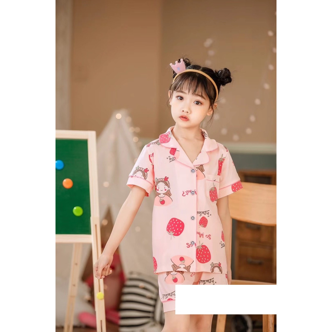 Bộ Pijama cộc tay hình bé gái và dâu tây xuất Hàn cho bé 2-14 tuổi