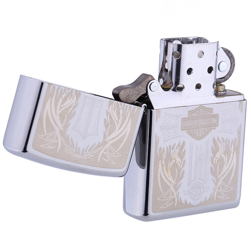 Bật Lửa Zippo Harley Davidson Cross Polished Chrome 28982