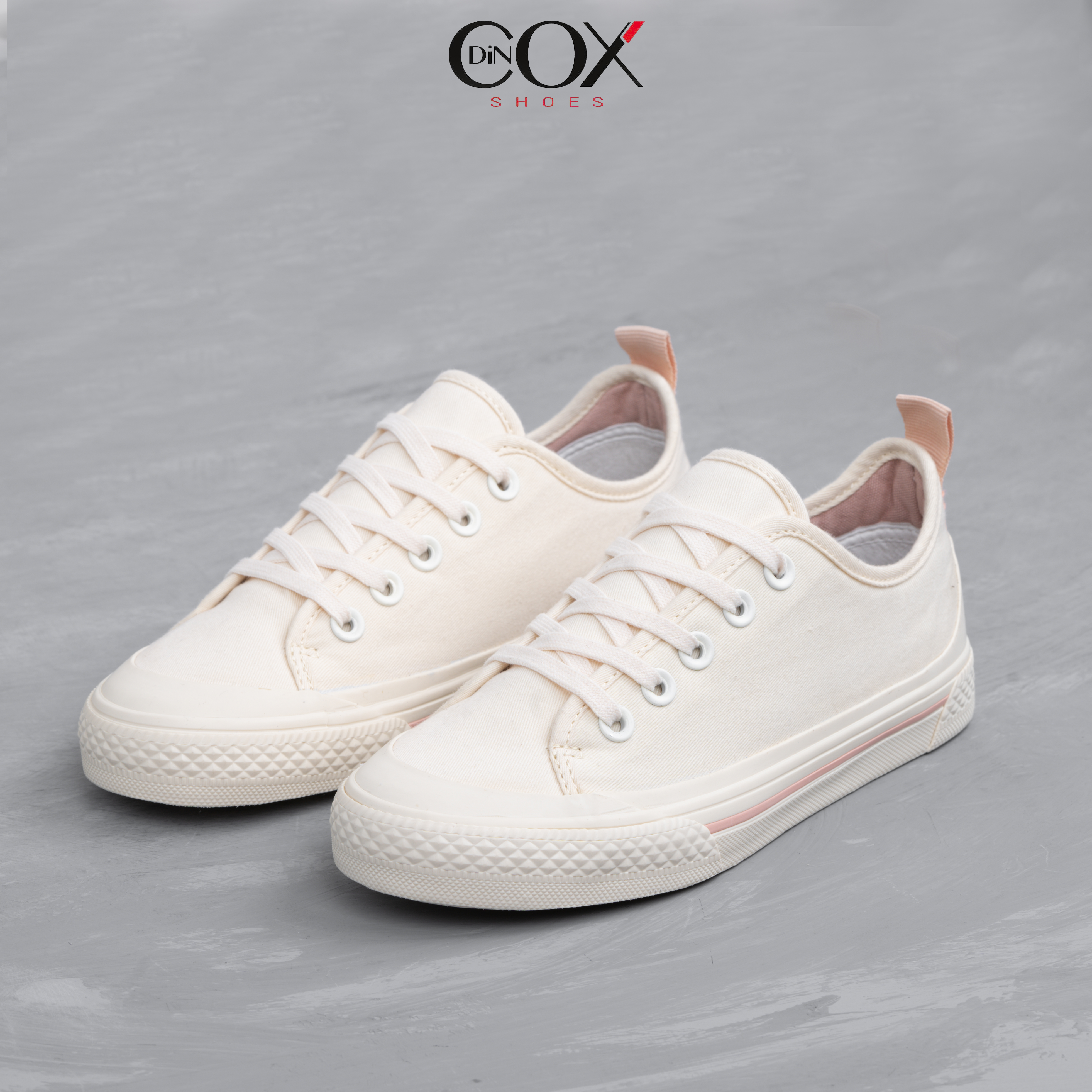 Giày Sneaker Vải Nữ DINCOX C20 Nữ Tính Sang Trọng Off/White