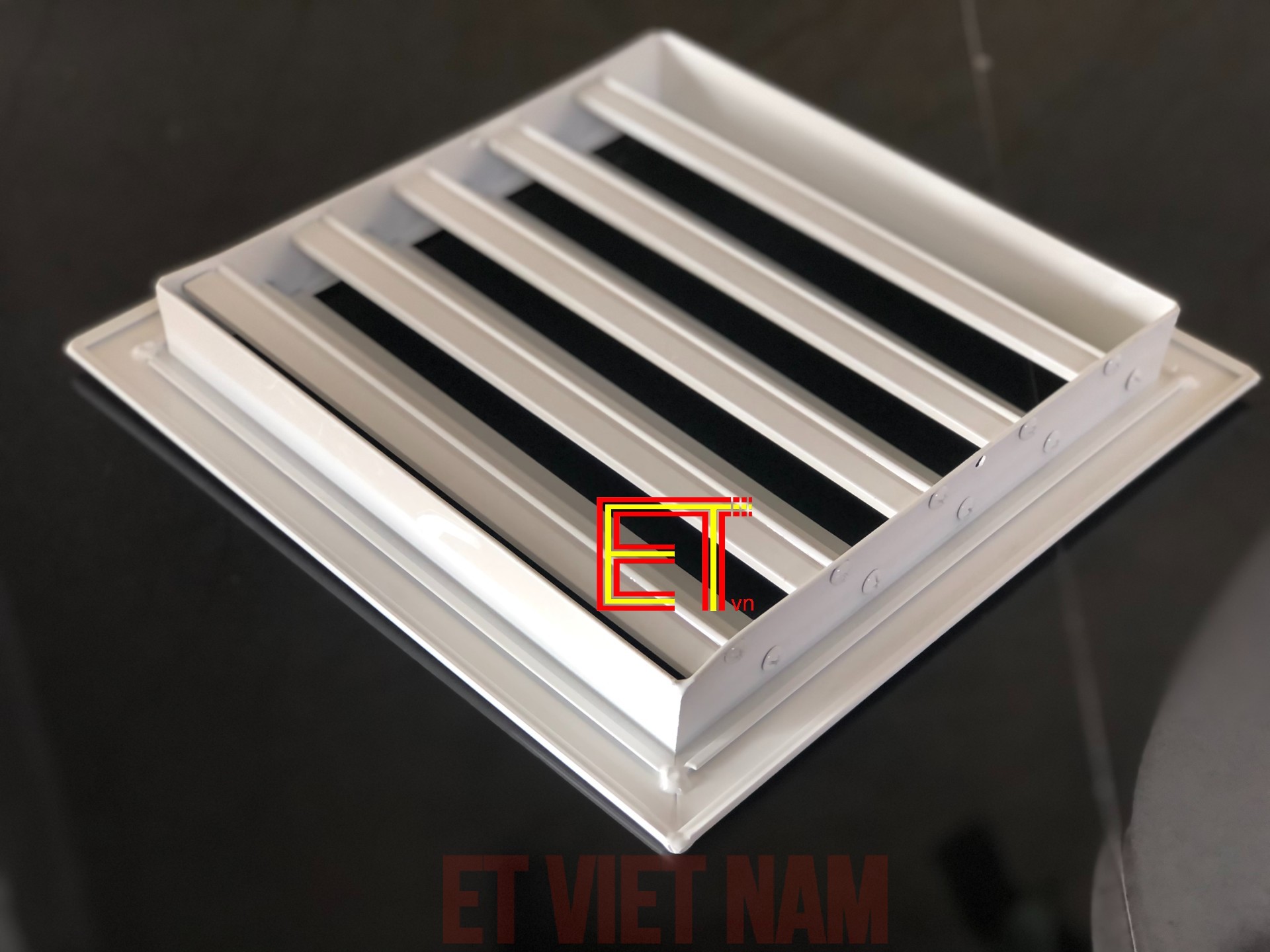 Mặt chớp che mưa, Mặt thoáng che mưa, Cửa gió, Louver TNN 250