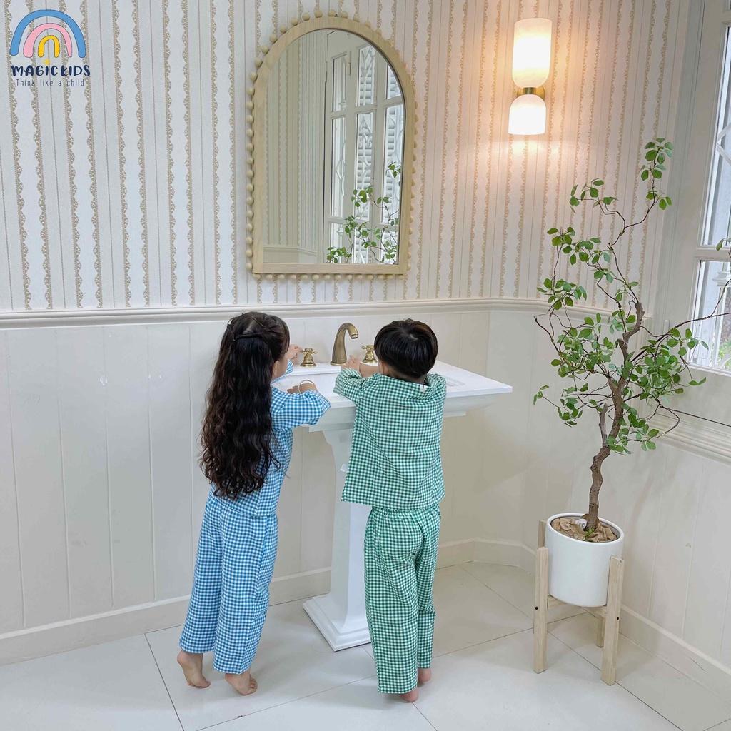 Đồ bộ dài tay cho bé Magickids cổ tròn kẻ caro dễ thương thấm hút mồ hôi Đồ ngủ pijama dài tay trẻ em BR22035