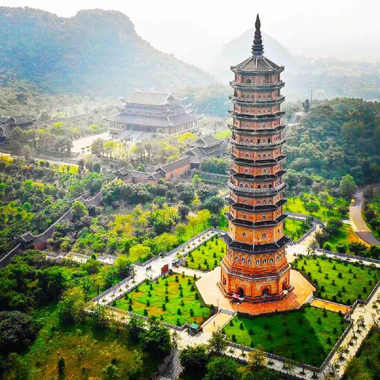 Nha Trang - Làng Chài Xưa Mũi Né - Biển Nhũ Tiên - Vinwonders