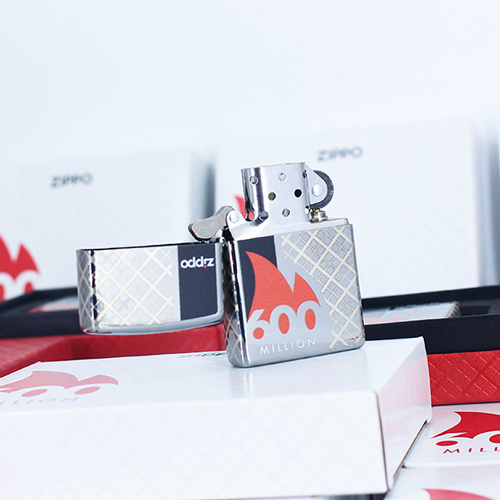 Bật lửa Zippo 600 Millionth Collectible  49272