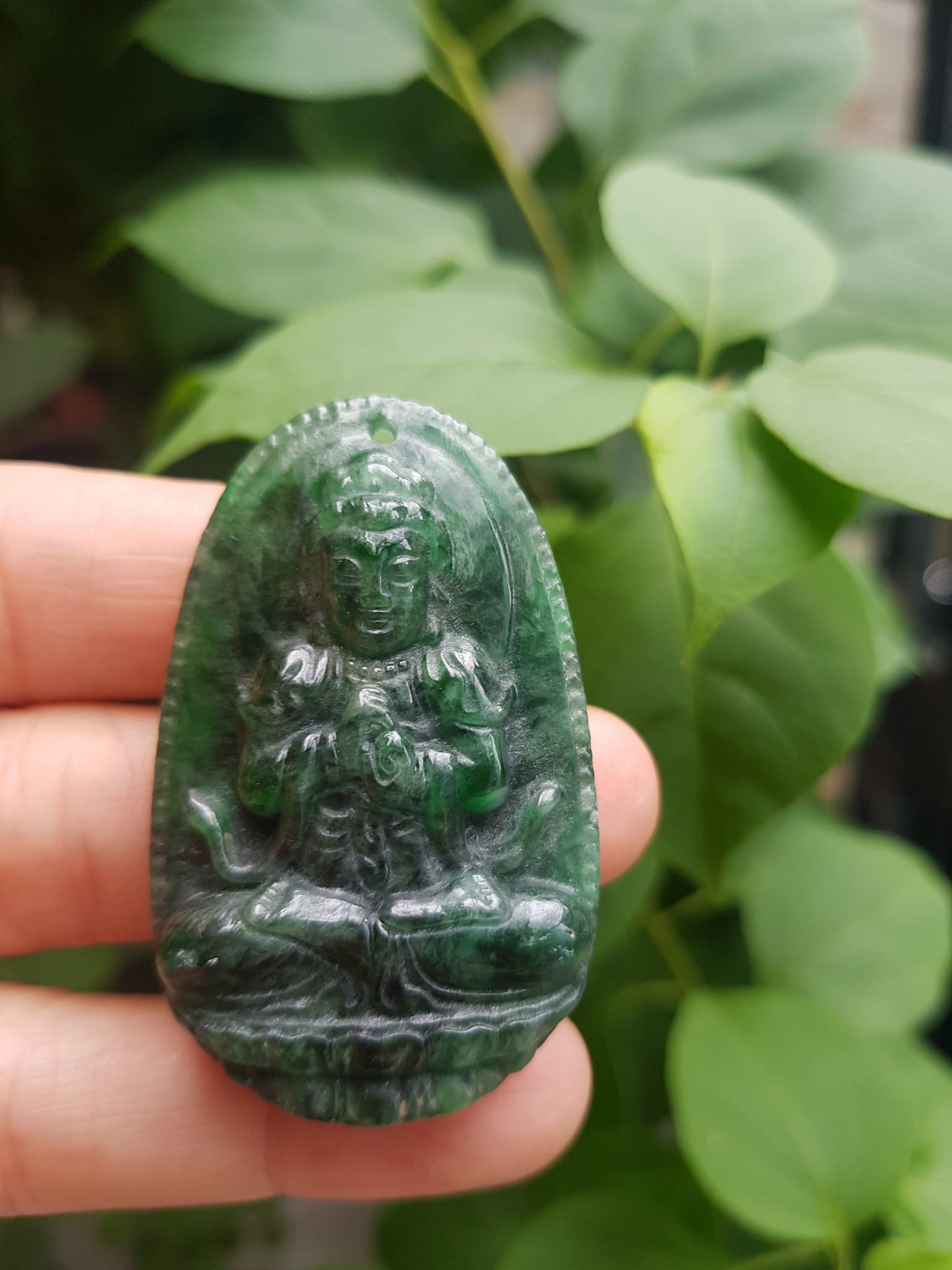Mặt Phật Đại Nhật Như Lai Đá Cẩm Thạch Xanh Đậm Tự Nhiên Size Cao 48mm x Ngang 30mm x Dầy 7mm Phật Độ Mệnh Nam Tuổi Mùi Thân Mệnh Thủy Mộc ạ
