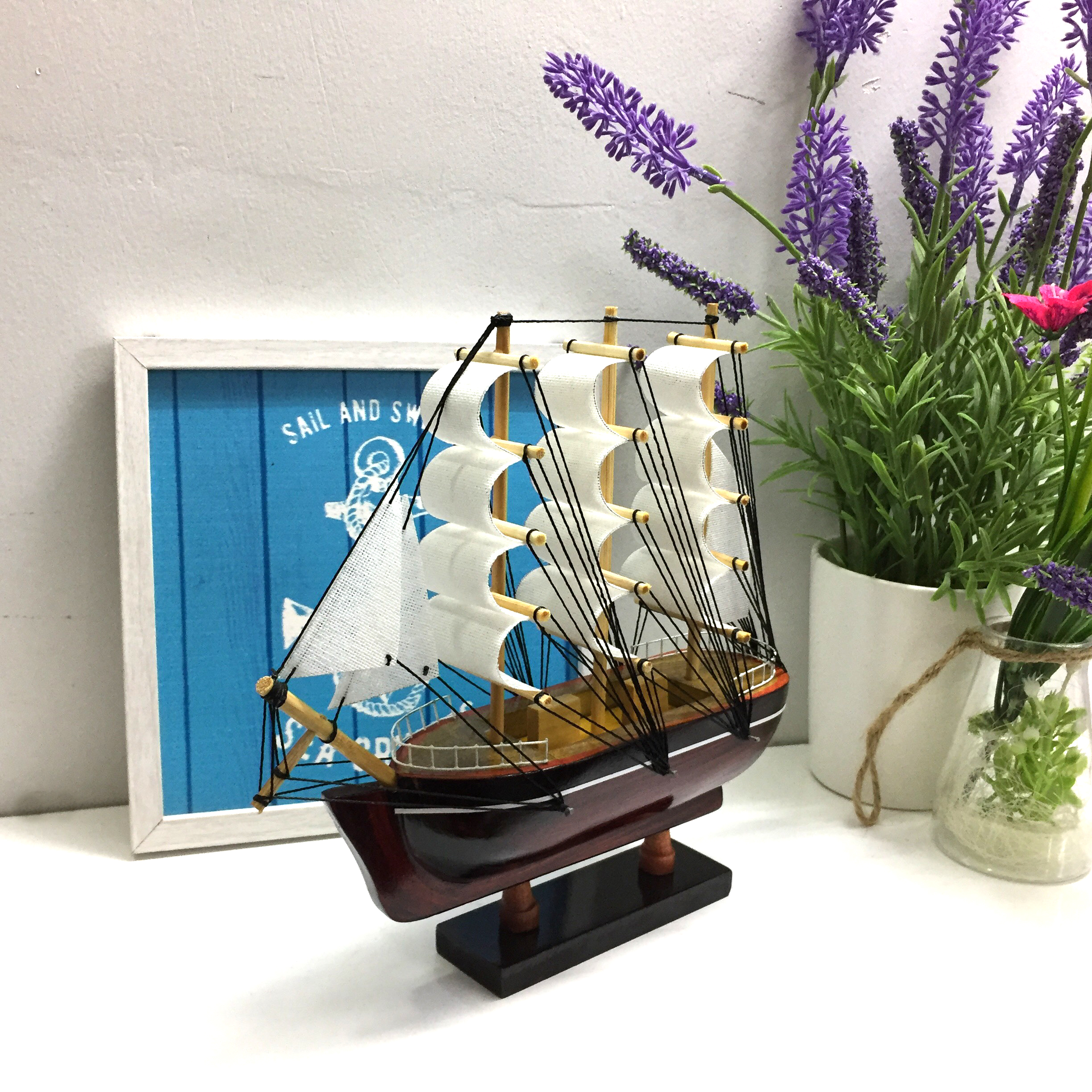 Mô hình thuyền gỗ trang trí Le Belem - thân 20cm