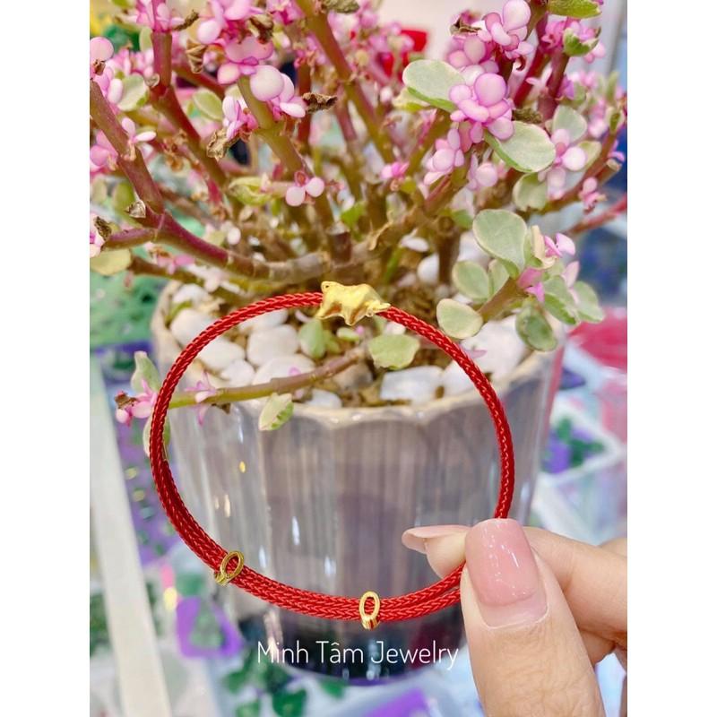 Vòng tay dây cước đeo charm khoá free size