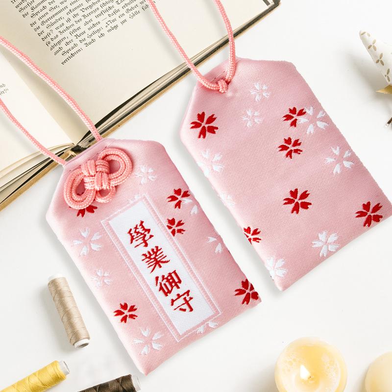 Túi gấm Omamori học tập hồng nhạt có kèm túi chống nước Túi Phước May Mắn dây treo trang trí