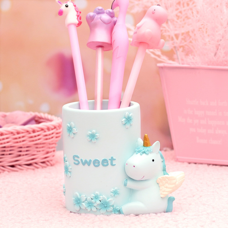 Hộp Cắm Bút Bằng Nhựa Để Bàn Ngựa Sweet