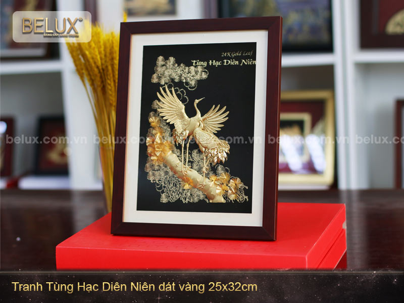 Tranh Tùng Hạc diên niên dát vàng 24k - quà mừng thọ, mừng sinh nhật