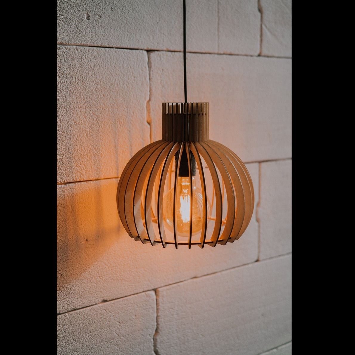 Đèn gỗ thả trần CAO CẤP hiện đại sang trọng 24x25cm chất liệu gỗ trang trí cho phòng khách nhà căn hộ decor nhà quán cafe