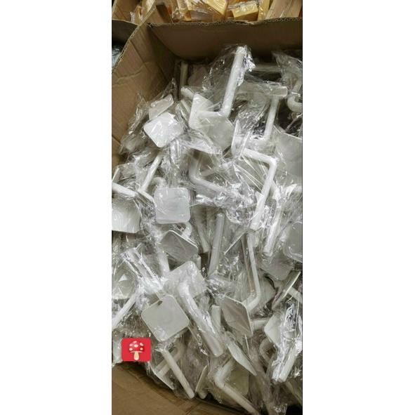Giá Nhựa Treo Cuộn Giấy Vệ Sinh Cao Cấp, Tiện Lợi Cho Phòng Tắm - Nhà Bếp, Móc Dán Tường Đa Năng