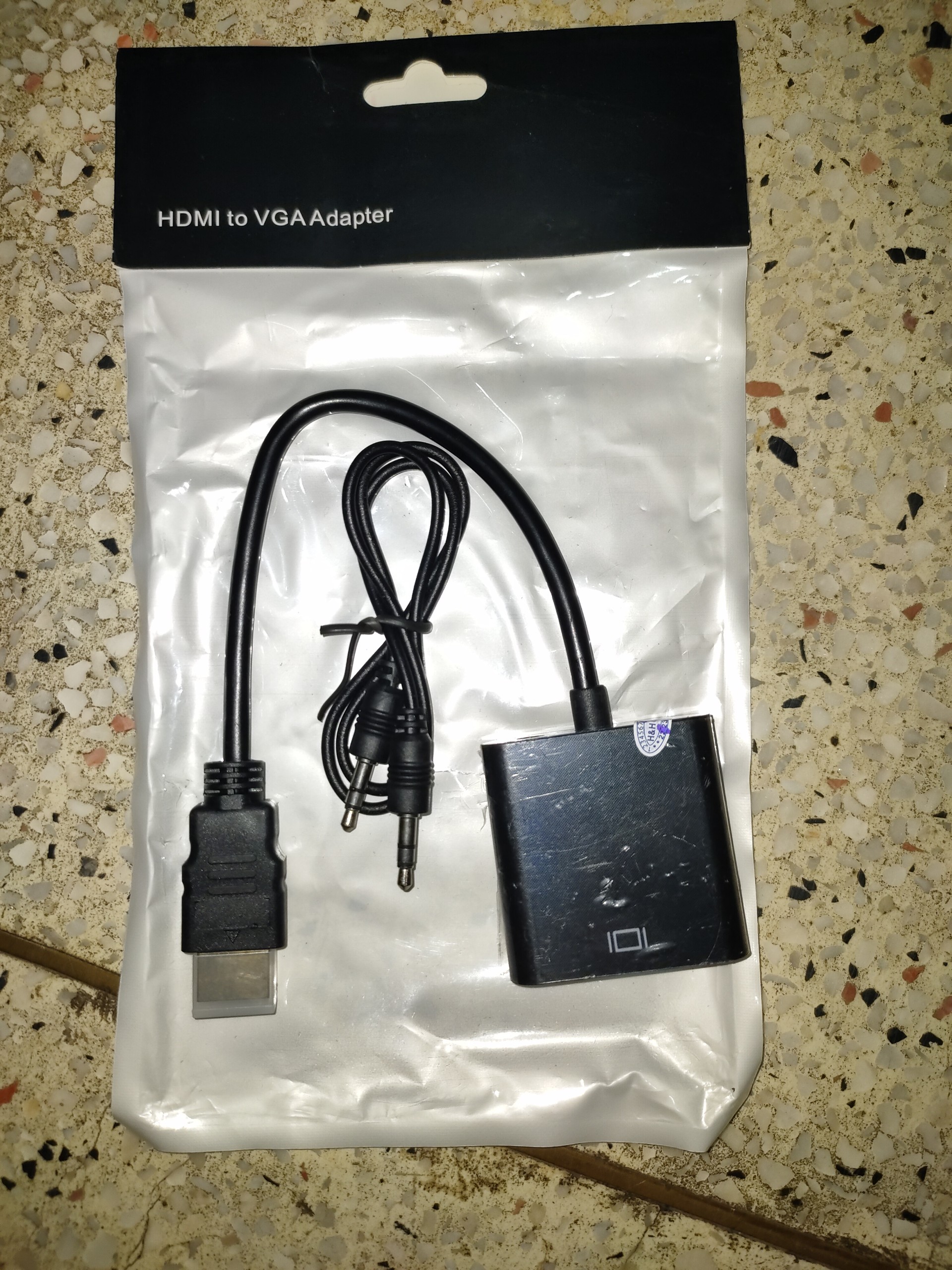 Cáp chuyển HDMI sang VGA và âm thanh