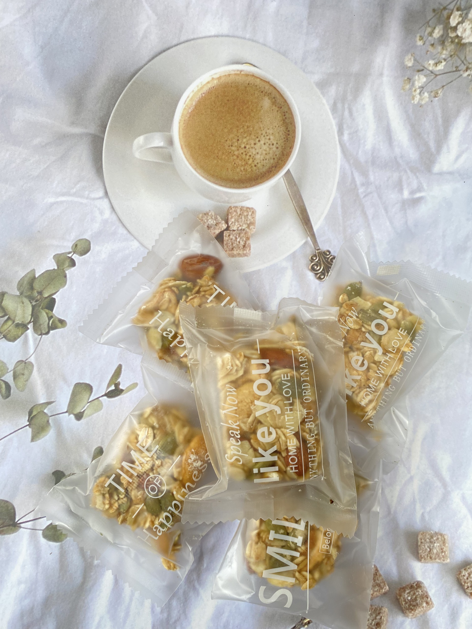 Thanh Granola bar siêu hạt - 100% vị ngọt hoàn toàn từ mật ong và đa dạng các loại hạt dinh dưỡng nhà HOLINUT