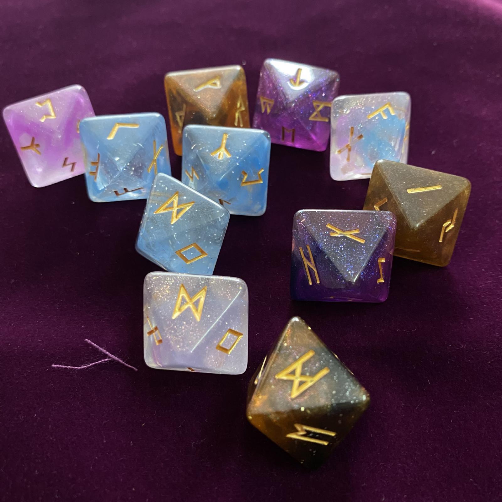 Durable Sky Rune Tarot Exquisite Divination Dice for Table Games Game Dice