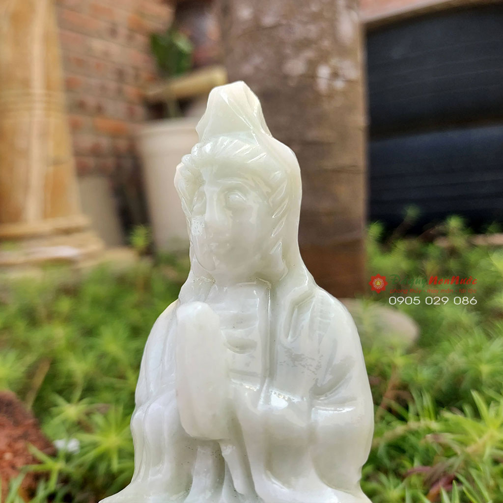 Tượng Phật quan âm đá trắng xanh 10cm - đá Non Nước