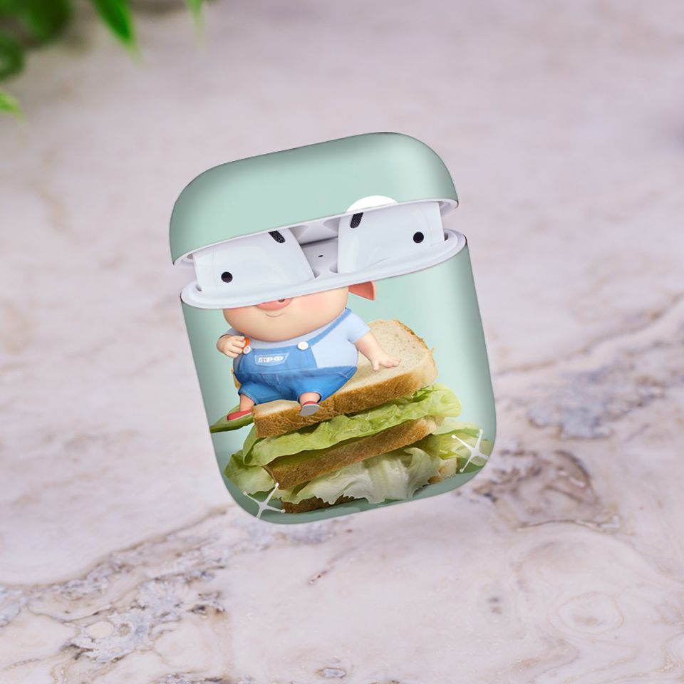 Miếng dán skin chống bẩn cho tai nghe AirPods in hình Heo con dễ thương - HEO2k19 - 080 (bản không dây 1 và 2)