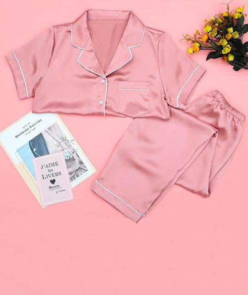 Bộ pijama lụa trơn mặc nhà áo cộc quần dài cao cấp PJ26