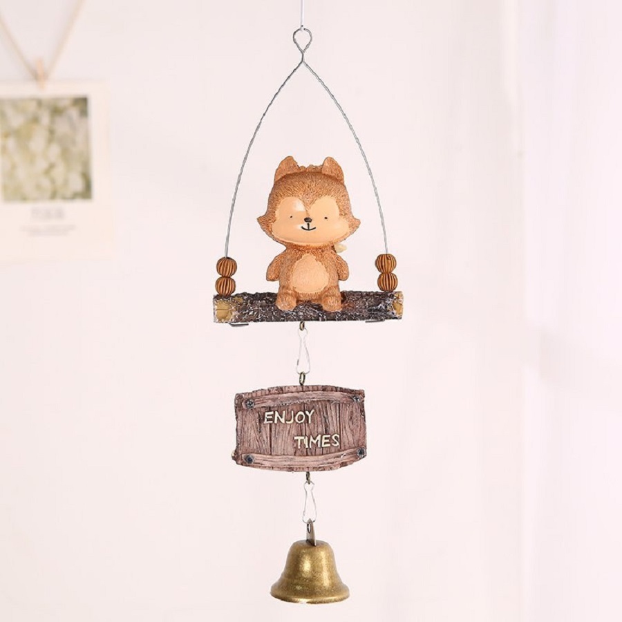 Chuông gió sóc nâu dễ thương