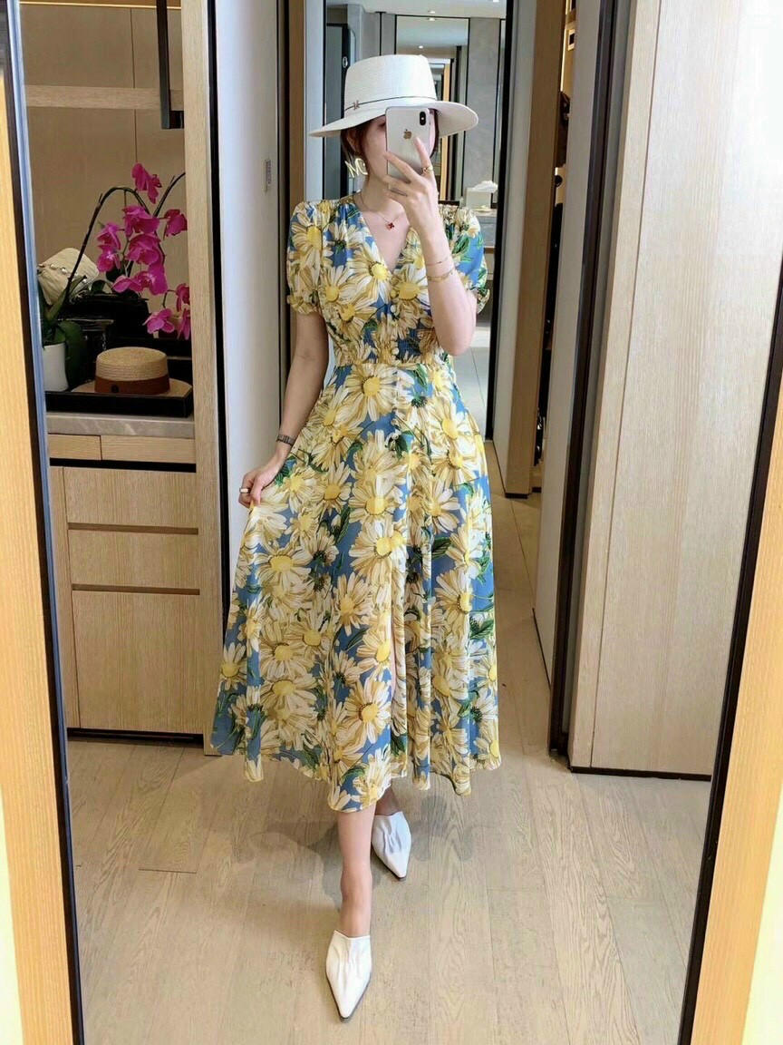 Đầm Xòe Họa Tiết Hoa Sang Chảnh, Quý Phái