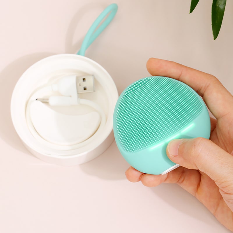 Máy rửa mặt Halio Sensitive Facial Cleansing &amp; Massaging Device - Chăm sóc da nhạy cảm - Kháng nước IPX7 - Dùng liên tục đến 7h - Hàng chính hãng