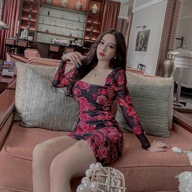 Váy Đầm Ôm Body Tay Dài Hở Lưng ,Họa Tiết Hoa Hồng Qúy Phái Thời Trang  - Winchois