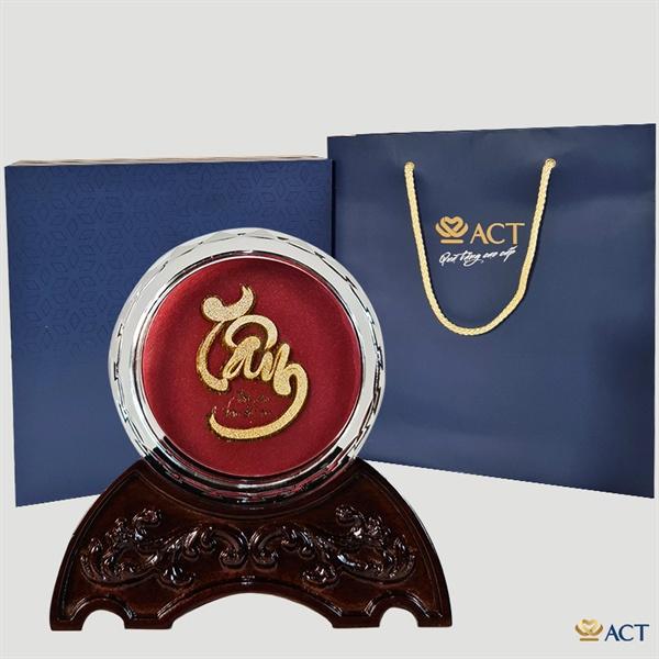 Quà tặng Chặn Giấy Chữ Tâm