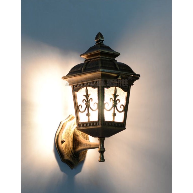 Đèn treo tường- đèn treo tường ngoài trời- DGT05