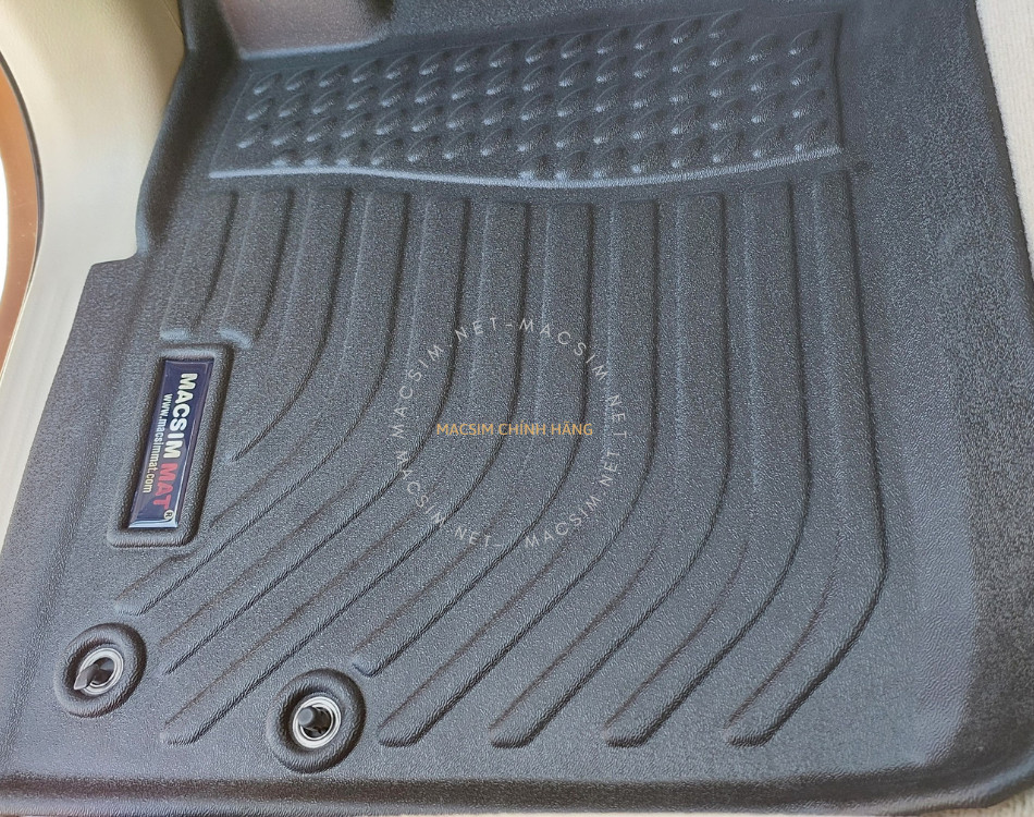 Thảm lót sàn xe ô tô Nissan Navara NP-300 2016-2022+Nhãn hiệu Macsim chất liệu nhựa TPE cao cấp màu đen
